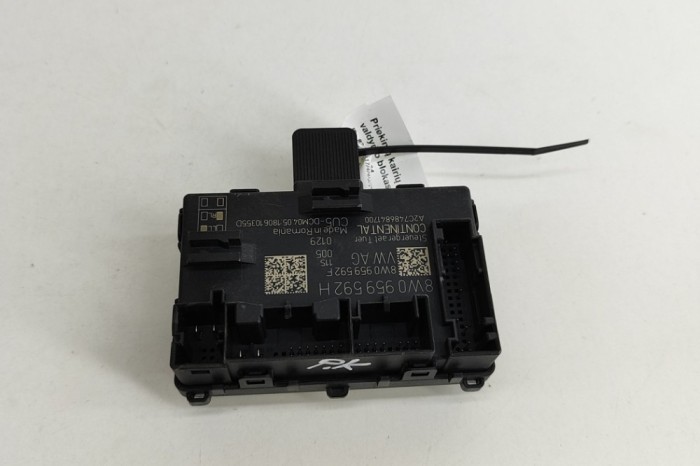 Modul de control ușă st&acirc;nga față AUDI A4 Avant 8W5, B9 2018 OEM: 8W0959592H,8W0959592F,A2C7486841700 | 25443964