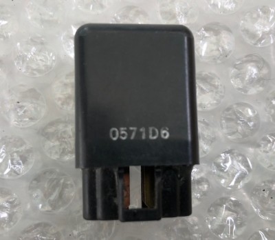 Releu Omron 0571D6 Suzuki modele foto