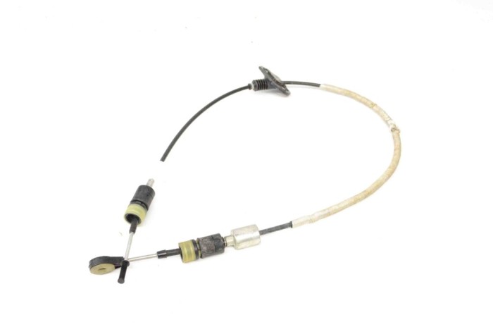 Cablu timonerie VOLVO XC60 II 246 2019 OEM: 31492813