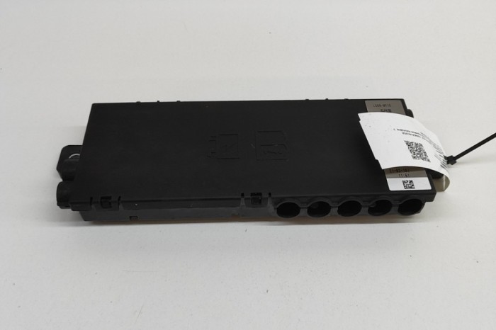 Unitate de distribuție a energiei LAND ROVER RANGE ROVER VELAR L560 2018 OEM: J8A2-14516-AC,HX53-14A073-AA | 27528972