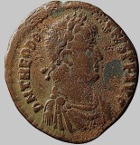 Theodosius (379-395 d.Hr.) - &Icirc;mpărat peste Dacia. Folis - monedă romană autentică. Preț: 200 lei
