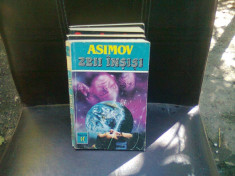 ZEII INSISI (SF) ASIMOV foto