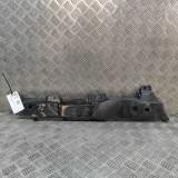 Suport aripa dreapta față LAND ROVER DISCOVERY V L462 2017 OEM: HY32-16150-AB,HY32-16150-AA 22827571