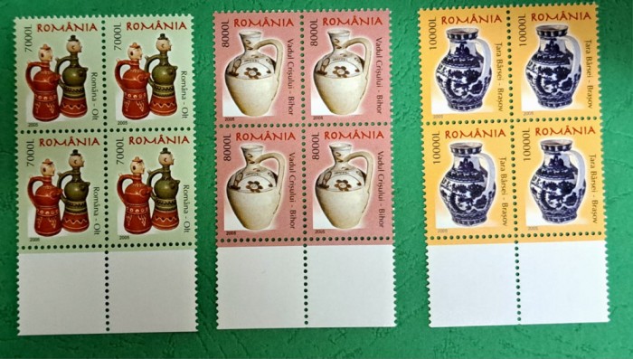 TIMBRE ROM&Acirc;NIA MNH L.P.1677/2005 CERAMICA ROMANEASCA II -uzuale BLOC DE 4