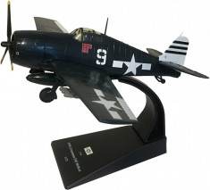 Macheta avion Grumman F6F 5N Hellcat VF-12 USA 1945 WWII - Amercom 1/72 foto