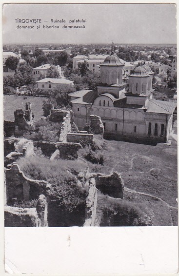bnk cp Targoviste - Ruinele palatului domnesc si biserica - circulata