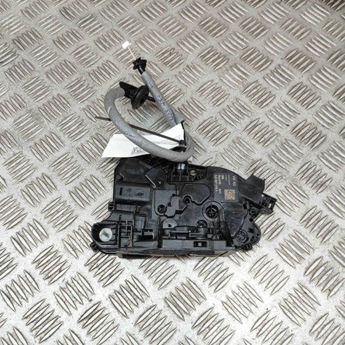 &Icirc;ncuietoare ușă dreapta față VW T-ROC A11 2023 OEM: 3J2837016A 25608580