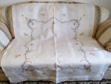 Fata de masa Vintage din bumbac cu broderie manuala in cruciulite