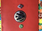 Cumpara ieftin 3 EMBLEME AUTO (VW,SKODA,RENAULT) PT COLECTIONARI, Universal