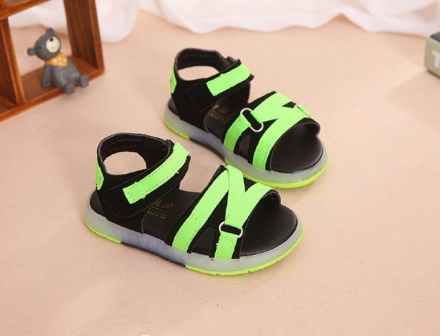 Sandale negre cu insertii verde neon (Marime Disponibila: Marimea 25)