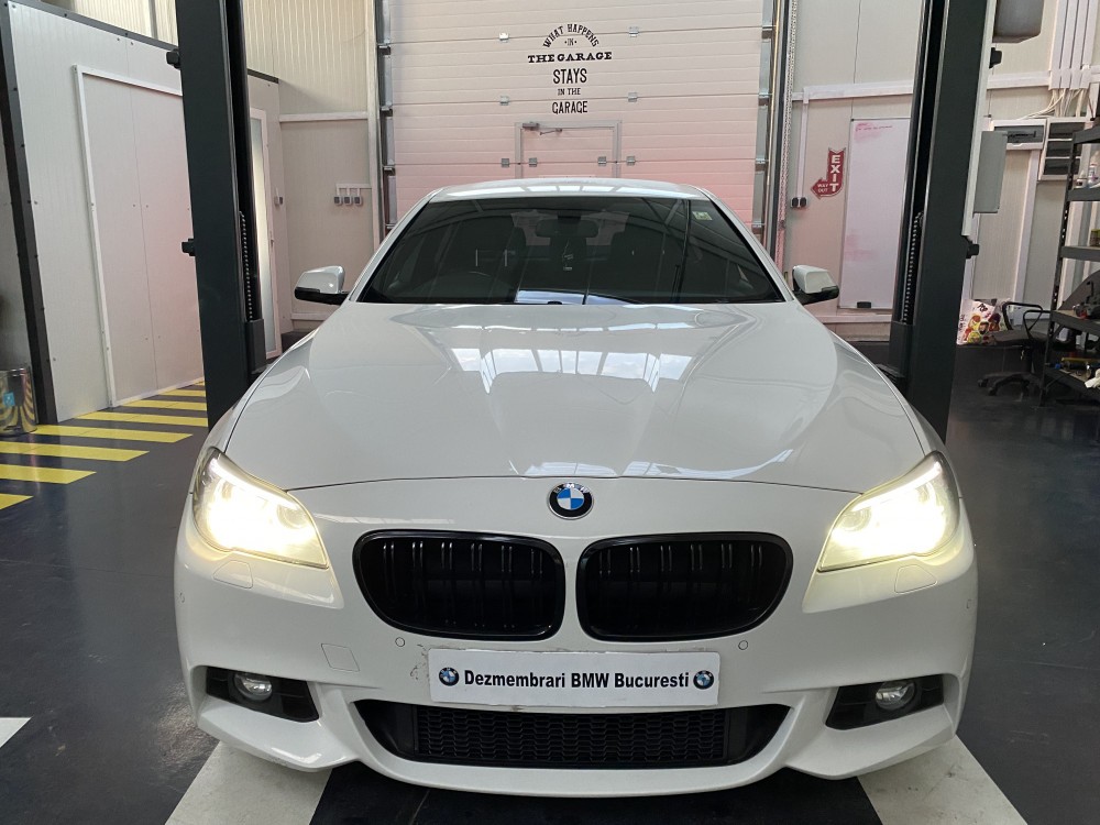 Dezmembrez BMW seria 5 F10 LCI pachet M 520d an 2013 | Okazii.ro