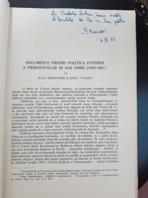 Documente privind politica externa a Principatelor in anii Unirii (1859-1861) - Dan Berindei, Ioan Vlasiu cu dedicatie Dan Berindei foto