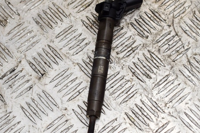 Injector de combustibil MERCEDES-BENZ VITO / MIXTO Furgon W639 2012 OEM: A6420701187,0445116026 13964211