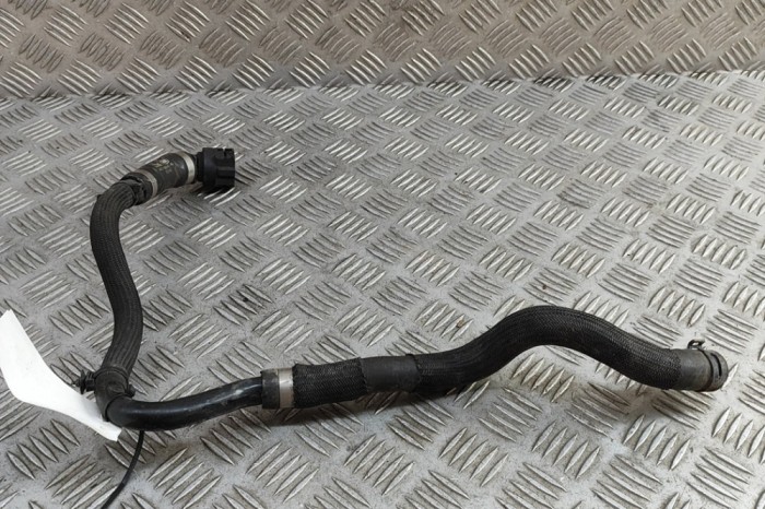 Furtun de lichid de răcire JAGUAR I-PACE X590 2018 OEM: J9D3-8D140-AD | 31672041