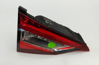 Lampa haion st&amp;acirc;nga SKODA SUPERB III 3V3 2016 OEM: 3V5945307D,3V5945307B,3V5945307C,3V5945307E 29502323 foto