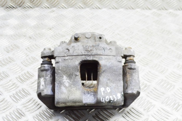 Etrier de fr&acirc;nă dreapta față HYUNDAI KONA 2021 OEM: 58130-K4100 21473142