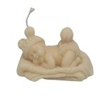 Lumanari Parfumate Baiat Pe Pat 45g 8cm x 5.5cm