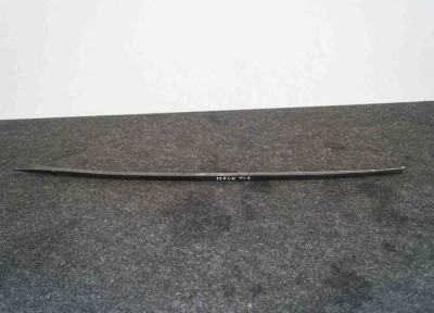 Ornament vertical parbriz st&amp;acirc;nga VW PASSAT Variant B6 3C5 2006 OEM: 3C0854327A foto