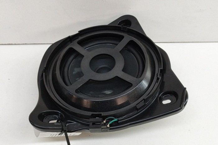Difuzor ușă st&acirc;nga față MERCEDES-BENZ C W205 2013 OEM: A2058201800 27572714