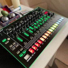 Roland TR-8 | Rhythm Performer