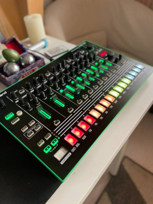 Roland TR-8 | Rhythm Performer foto