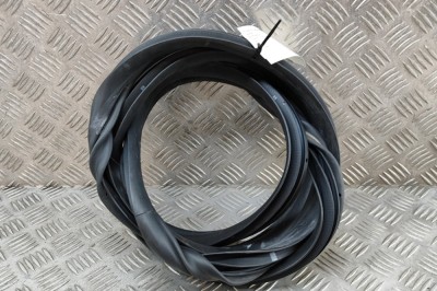 Garnitura ușă dreapta spate KIA EV6 CV 2022 OEM: 83120-CV000 | 22906269 foto