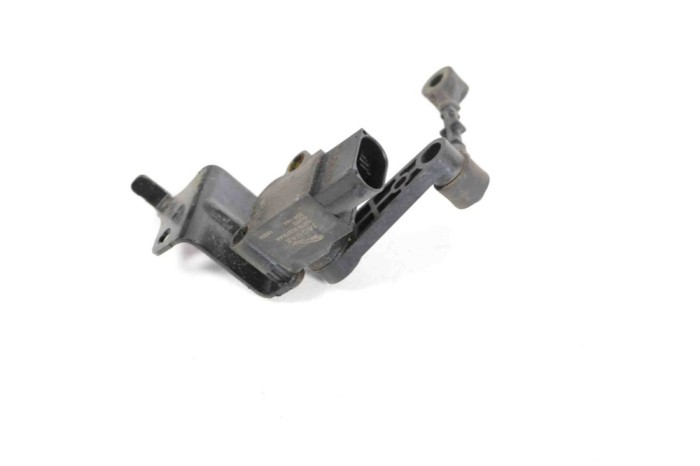 Senzor de nivel &icirc;nălțime dreapta față JAGUAR F-PACE X761 2016 OEM: GX73-3C279-AA 4161206