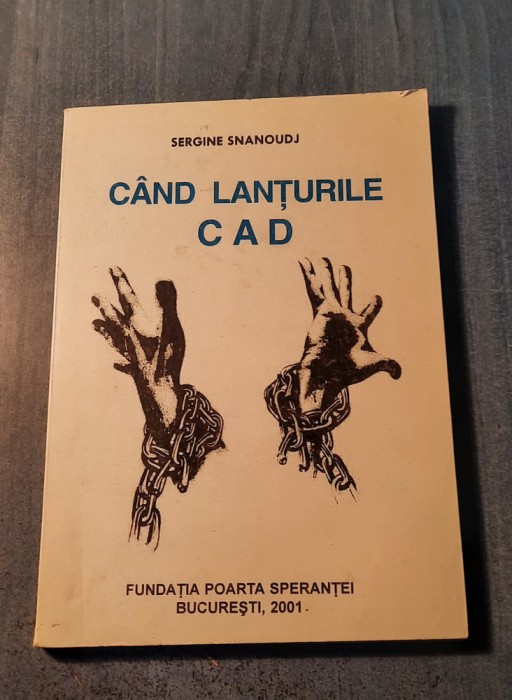 Cand lanturile cad Sergine Snanoudj