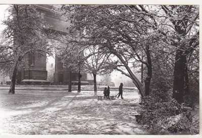 bnk cp Bucuresti - Arcul de Triumf - iarna - circulata foto