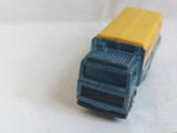 bnk jc Matchbox 26h Volvo Tilt Truck - Fresh Fruits - 1/90