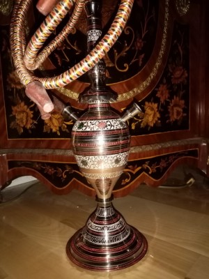 Narghilea orientala din bronz masiv de dimensiuni impresionante gravata foto