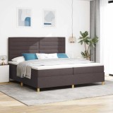 Cumpara ieftin Pat cu arcuri cu headboard Maro inchis 200 x 200 cm tesatura