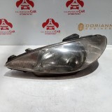 Cumpara ieftin Far stanga Peugeot 206 1998 - 2009