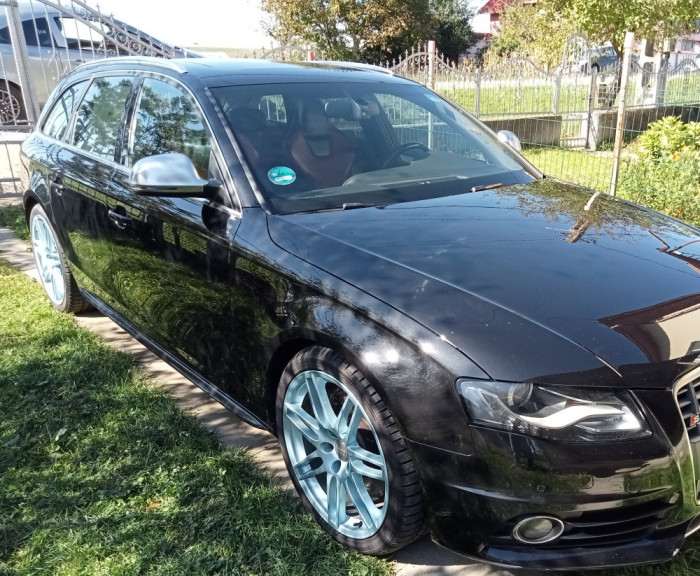 V&acirc;nd Audi S4-B8/333CP/2009 negociabil