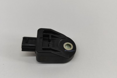 Senzor de impact dreapta față TOYOTA GT 86 Coupe ZN6_ 2012 OEM: 98237-YC010 25345552 foto