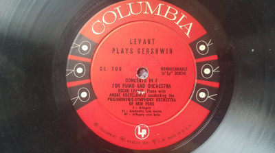 Vinil Oscar Levant plays Gershwin, New York Orchestra, doar discul fara coperta foto