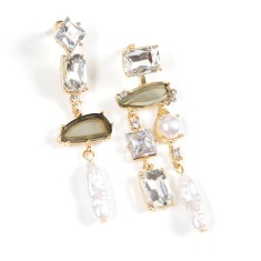 Cercei eleganti asimetrici cu pietre transparente