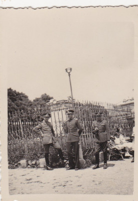 FOTO 4 OFITERI LA CURSUL PRACTIC DE LA SF.GHEORGHE iunie 1933 foto