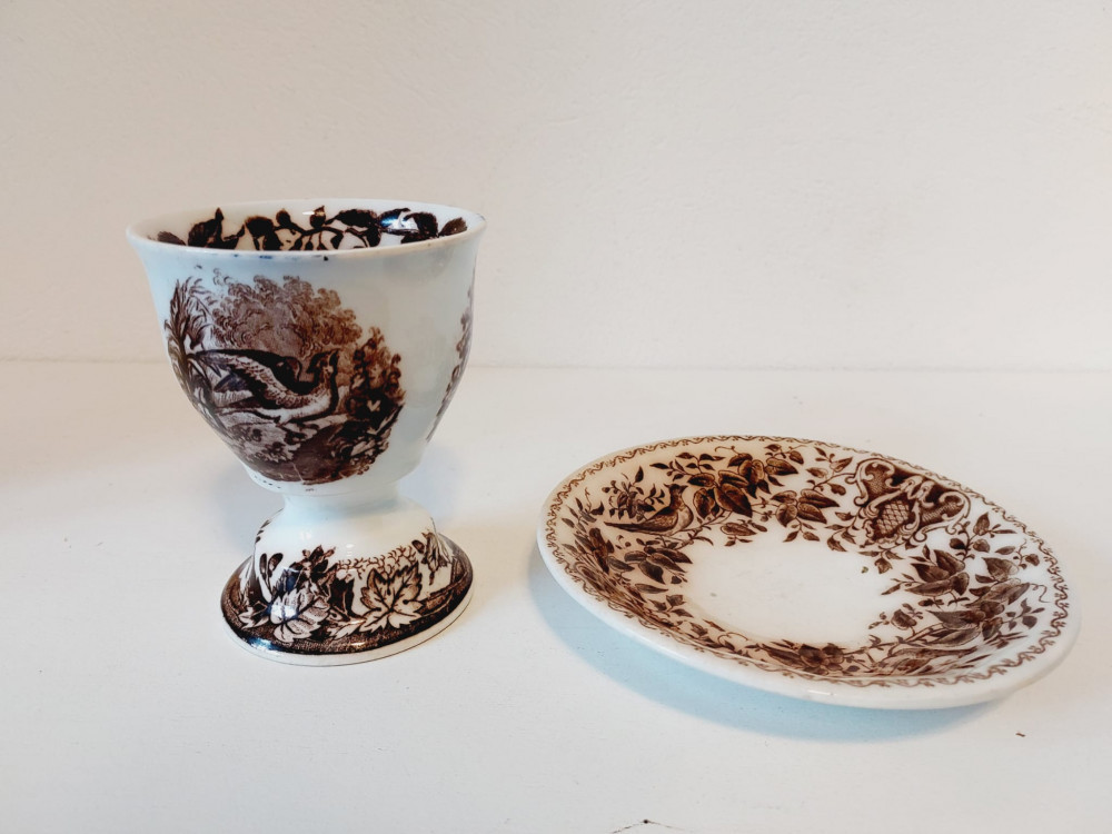 Farfurie si pocal ceramica AMBERG secol 19, Germania Bavari, maro cu alb,  INDIA | Okazii.ro