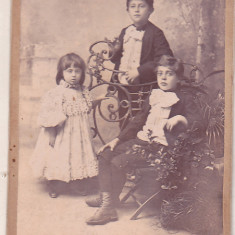 bnk foto Fotografie de grup - Georges , Jean si Mitzi Lytzikas - Belgrad 1895