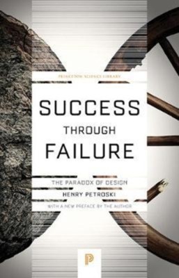 Success Through Failure: The Paradox of Design foto