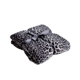 Cumpara ieftin Patura flanel animal print negru gri 200 x 220 cm