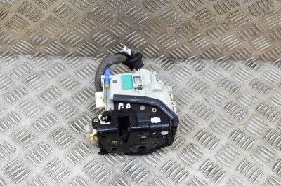 &amp;Icirc;ncuietoare ușă dreapta față AUDI A3 Limousine 8VS, 8VM 2015 OEM: 8X1837016A 20630939 foto
