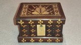CUTIE CASETA LEMN ARTIZANAT ( CITITI CU ATENTIE )