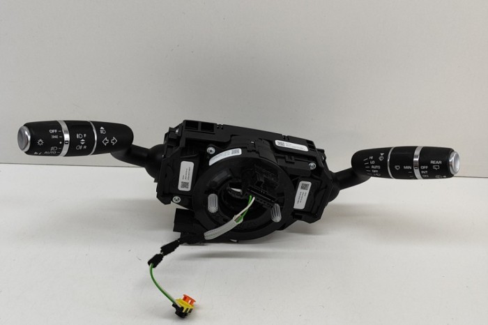 Maneta semnalizare ștergătoare JAGUAR F-PACE X761 2020 OEM: J8A2-13N064-BC,FK72-14A664-CA,J8A2-3F972-AC,J8A2-3F973-AB 24587361