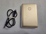 Hard disk extern G-Technology G-DRIVE 1TB USB-C Portable Drive, Gold