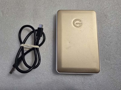 Hard disk extern G-Technology G-DRIVE 1TB USB-C Portable Drive, Gold foto