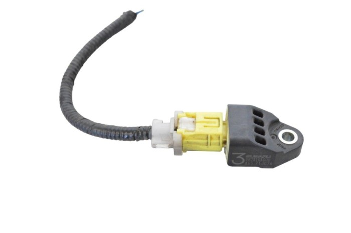 Senzor de impact lateral st&acirc;nga TOYOTA GT 86 Coupe ZN6_ 2015 OEM: 98231CA000 23717954
