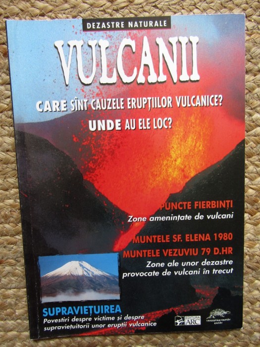 VULCANII EDITURA ARC