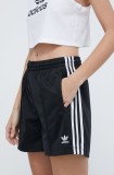adidas Originals pantaloni scurți Firebird femei, culoarea negru, cu imprimeu, high waist IU2425
